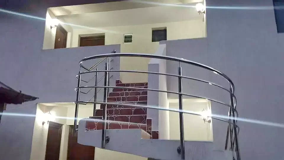 Mila 23 Cazare | Motel (K1304-9) Imaginea poate fi supusă drepturilor de autor. Se recomandă contactarea titularului drepturilor.