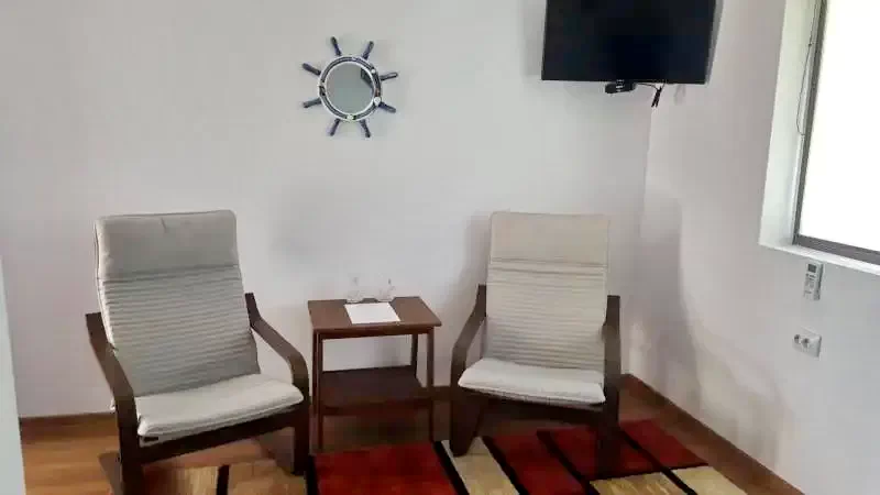 Mila 23 Cazare | Motel (K1304-24) Imaginea poate fi supusă drepturilor de autor. Se recomandă contactarea titularului drepturilor.