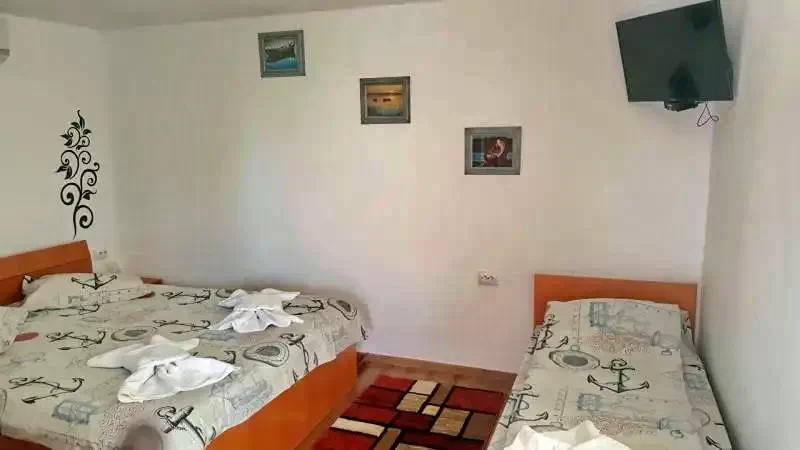 Mila 23 Cazare | Motel (K1304-25) Imaginea poate fi supusă drepturilor de autor. Se recomandă contactarea titularului drepturilor.