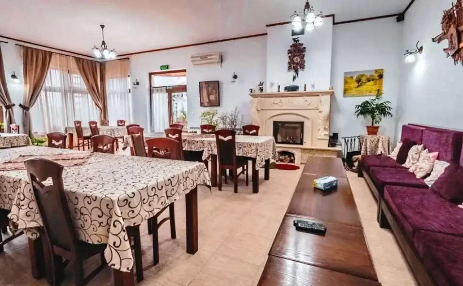 Mila 23 Cazare | Motel (K1297-5) Imaginea poate fi supusă drepturilor de autor. Se recomandă contactarea titularului drepturilor.