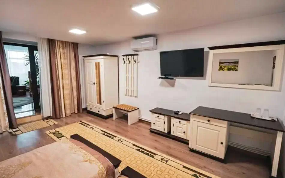  Szállás | Motel (K1297-11) A kép szerzői jogvédelem alatt állhat. Javasolt a kapcsolatfelvétel a jog tulajdonossal.