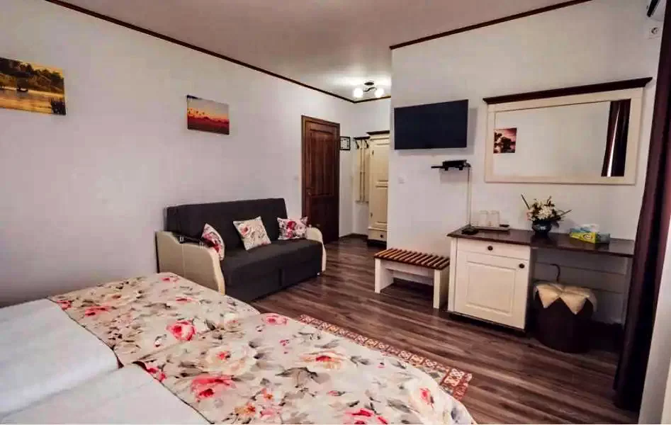  Szállás | Motel (K1297-25) A kép szerzői jogvédelem alatt állhat. Javasolt a kapcsolatfelvétel a jog tulajdonossal.