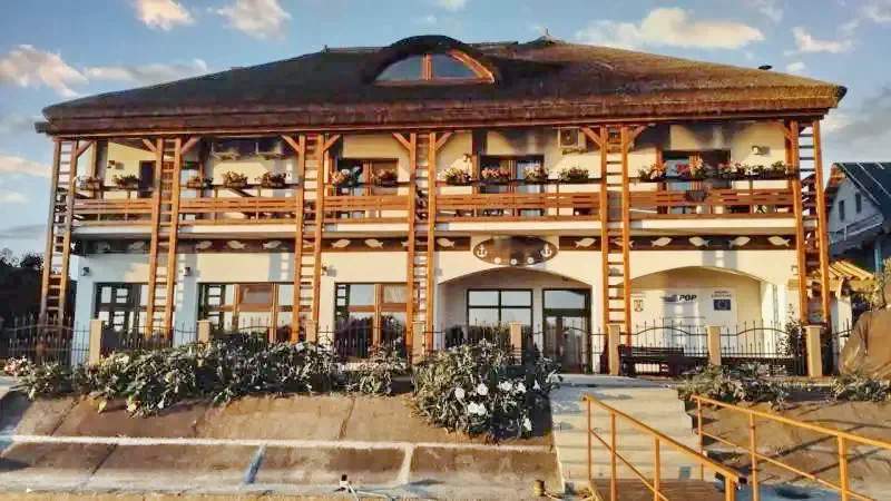  Szállás | Motel (K1297-49) A kép szerzői jogvédelem alatt állhat. Javasolt a kapcsolatfelvétel a jog tulajdonossal.