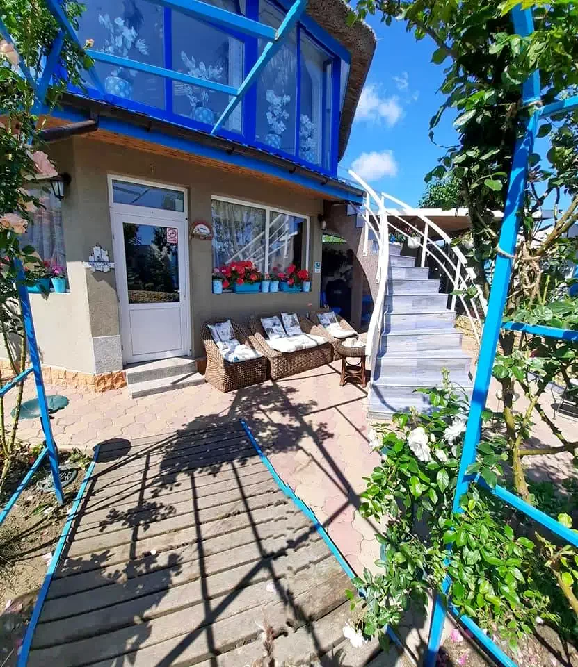 Mila 23 Cazare | Motel (K1296-7) Imaginea poate fi supusă drepturilor de autor. Se recomandă contactarea titularului drepturilor.