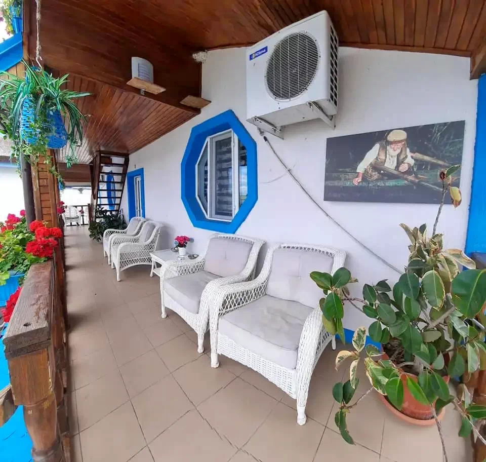 Mila 23 Cazare | Motel (K1296-29) Imaginea poate fi supusă drepturilor de autor. Se recomandă contactarea titularului drepturilor.