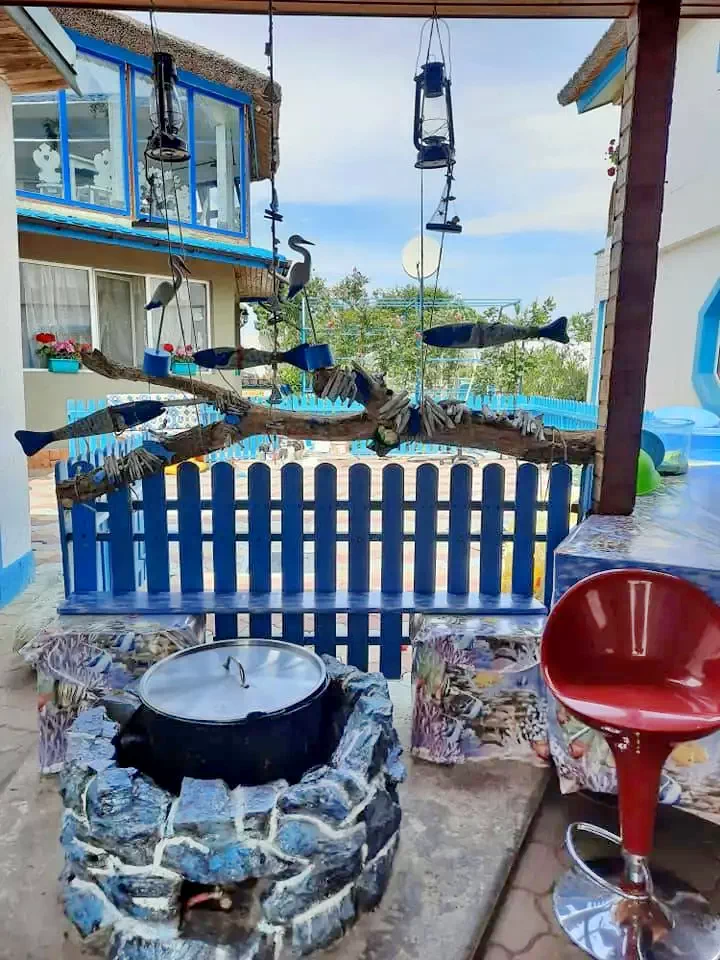 Mila 23 Cazare | Motel (K1296-40) Imaginea poate fi supusă drepturilor de autor. Se recomandă contactarea titularului drepturilor.