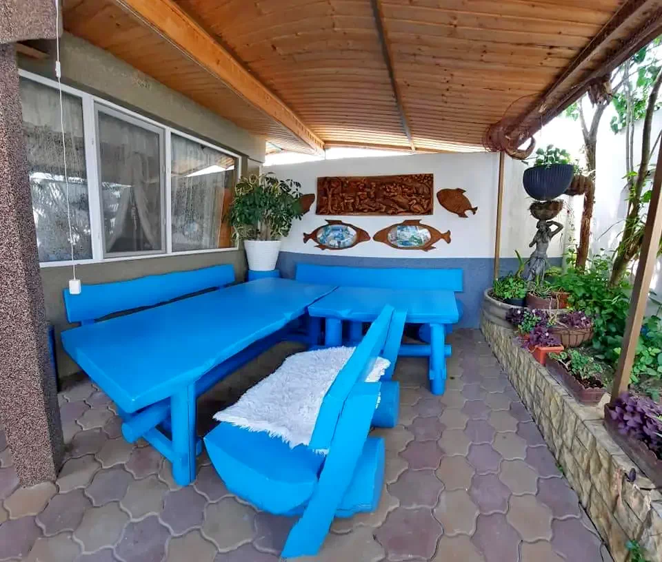 Mila 23 Cazare | Motel (K1296-42) Imaginea poate fi supusă drepturilor de autor. Se recomandă contactarea titularului drepturilor.