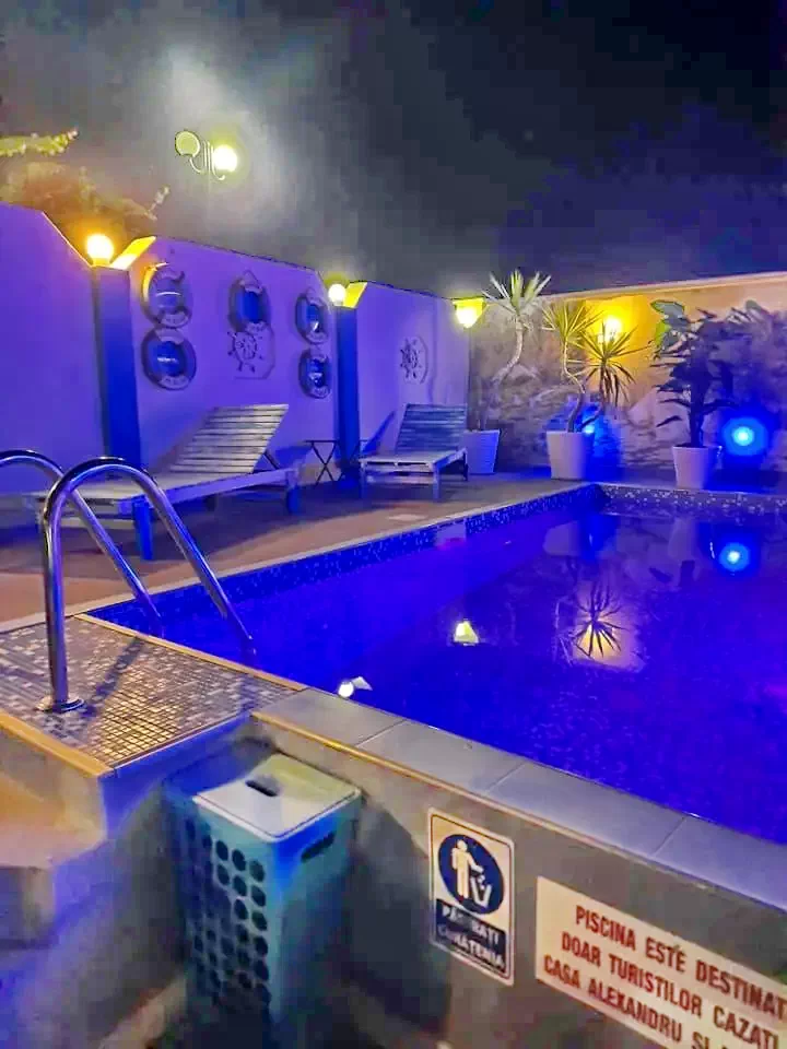 Mila 23 Cazare | Motel (K1296-51) Imaginea poate fi supusă drepturilor de autor. Se recomandă contactarea titularului drepturilor.