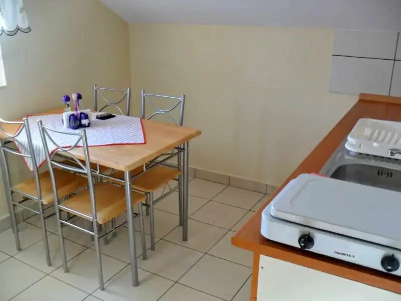 Băile Felix Cazare | Motel (K0708-3) Imaginea poate fi supusă drepturilor de autor. Se recomandă contactarea titularului drepturilor.