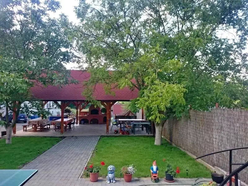 Băile Felix Cazare | Motel (K0708-7) Imaginea poate fi supusă drepturilor de autor. Se recomandă contactarea titularului drepturilor.