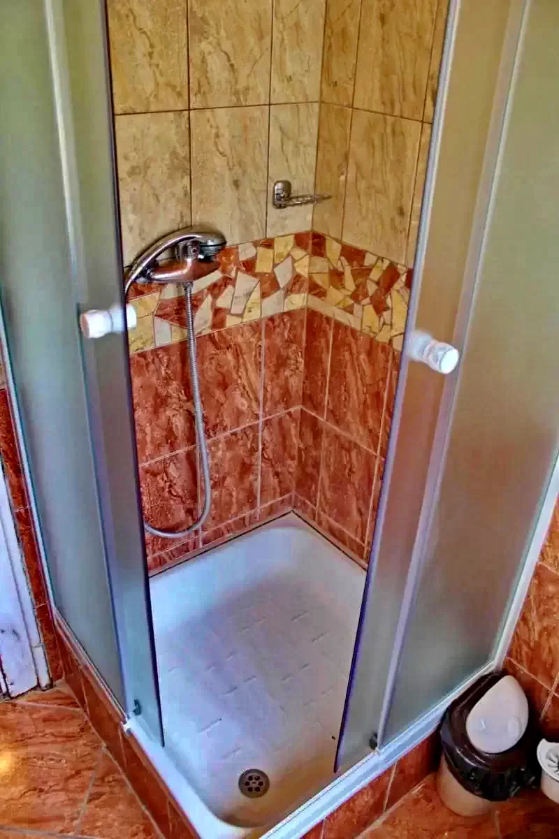 Mișcolț Cazare | Bungalow (K0858-12) Imaginea poate fi supusă drepturilor de autor. Se recomandă contactarea titularului drepturilor.