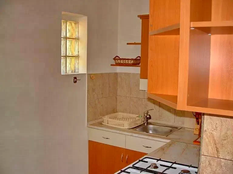 Mișcolț Cazare | Bungalow (K0858-26) Imaginea poate fi supusă drepturilor de autor. Se recomandă contactarea titularului drepturilor.