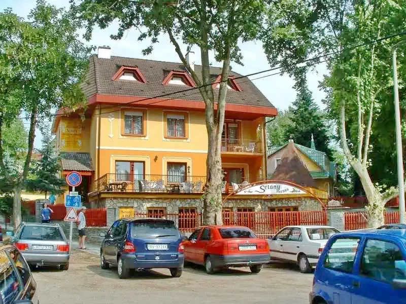 Miskolc Szállás | Bungalow (K0858-30) A kép szerzői jogvédelem alatt állhat. Javasolt a kapcsolatfelvétel a jog tulajdonossal.