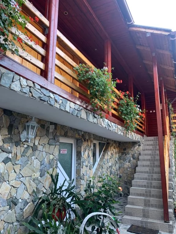 Săsciori Cazare | Motel (K0697-24) Imaginea poate fi supusă drepturilor de autor. Se recomandă contactarea titularului drepturilor.