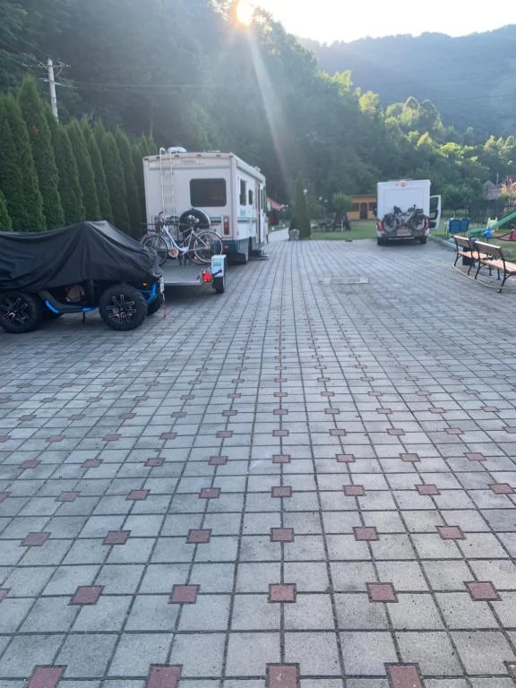 Săsciori Cazare | Motel (K0697-32) Imaginea poate fi supusă drepturilor de autor. Se recomandă contactarea titularului drepturilor.