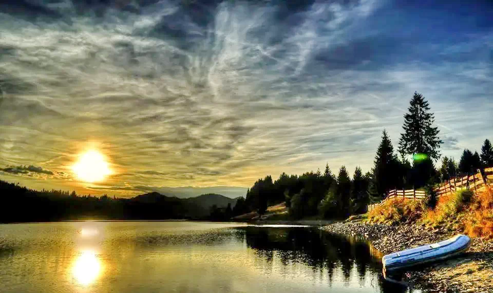 Colibița Cazare | Motel (K1278-21) Imaginea poate fi supusă drepturilor de autor. Se recomandă contactarea titularului drepturilor.