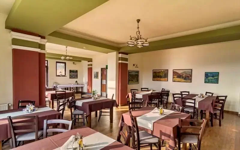 Colibița Cazare | Motel (K1281-2) Imaginea poate fi supusă drepturilor de autor. Se recomandă contactarea titularului drepturilor.