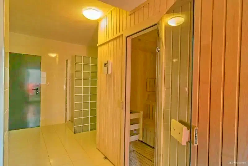 Colibița Cazare | Motel (K1281-24) Imaginea poate fi supusă drepturilor de autor. Se recomandă contactarea titularului drepturilor.