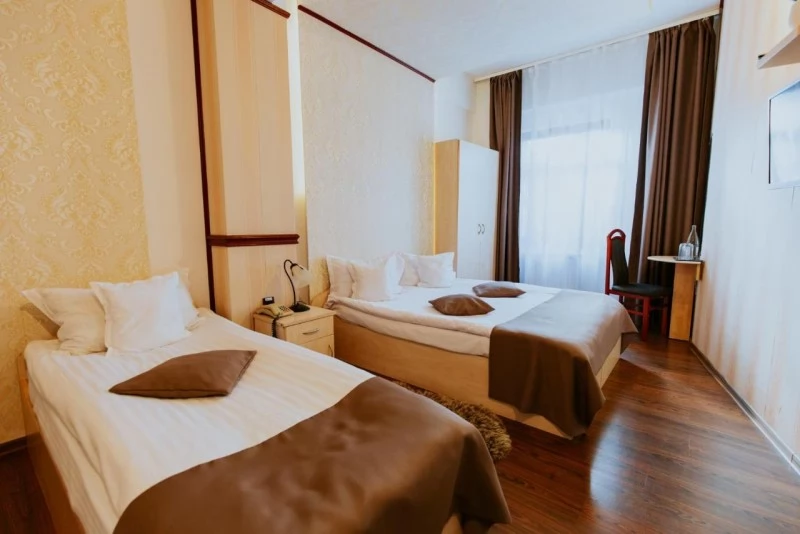 Miercurea Ciuc Cazare | Hotel*** (K1491-36) Imaginea poate fi supusă drepturilor de autor. Se recomandă contactarea titularului drepturilor.