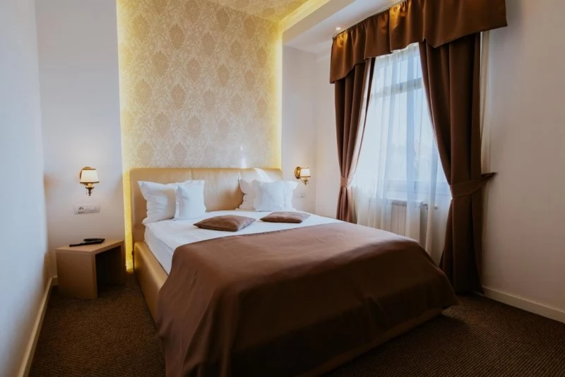 Miercurea Ciuc Cazare | Hotel*** (K1491-43) Imaginea poate fi supusă drepturilor de autor. Se recomandă contactarea titularului drepturilor.