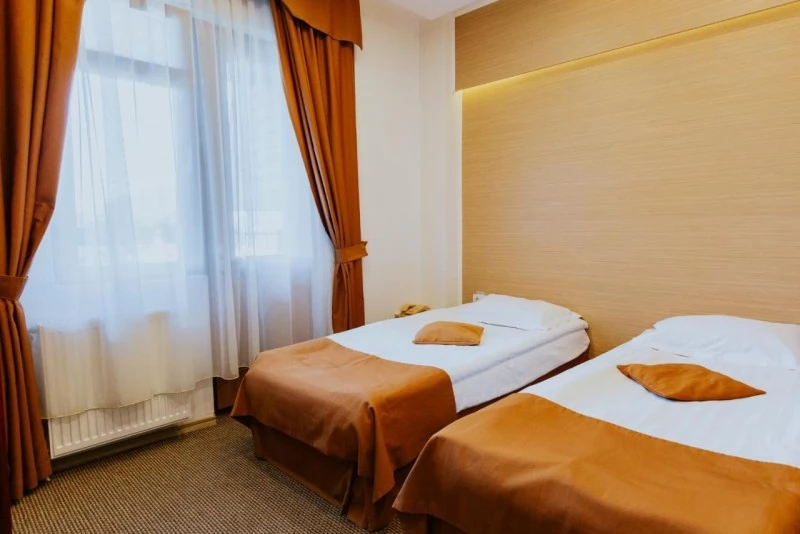 Csíkszereda Szállás | Hotel*** (K1491-51) A kép szerzői jogvédelem alatt állhat. Javasolt a kapcsolatfelvétel a jog tulajdonossal.