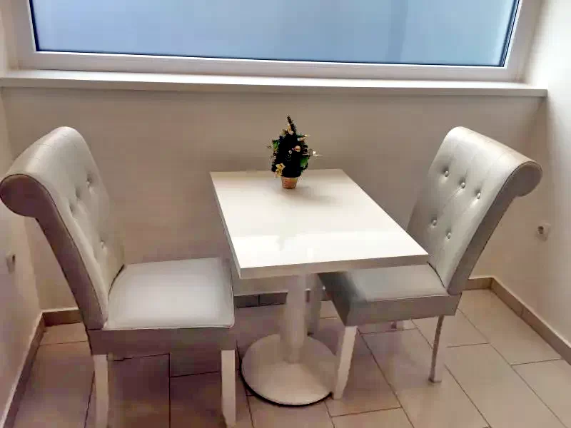 Seghedin Cazare | Motel (K0427-4) Imaginea poate fi supusă drepturilor de autor. Se recomandă contactarea titularului drepturilor.