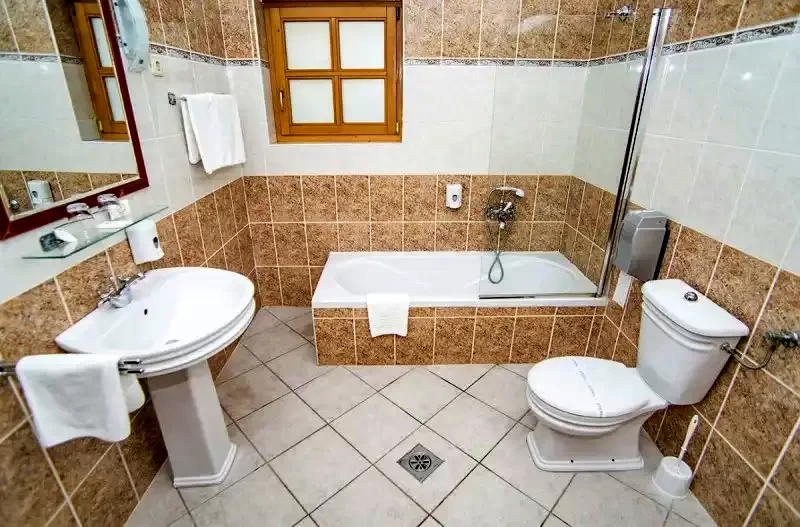  Cazare | Pensiune turistică (K0825-1) Imaginea poate fi supusă drepturilor de autor. Se recomandă contactarea titularului drepturilor.