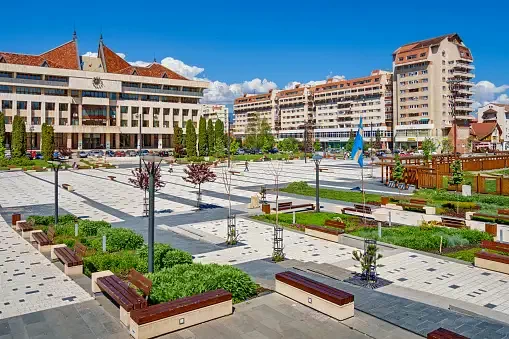 Miercurea Ciuc Cazare | Hotel** (K1402-42) Imaginea poate fi supusă drepturilor de autor. Se recomandă contactarea titularului drepturilor.