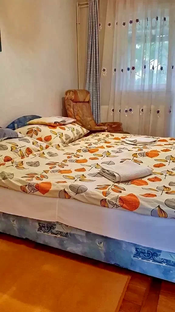  Cazare | Bungalow (K0939-8) Imaginea poate fi supusă drepturilor de autor. Se recomandă contactarea titularului drepturilor.