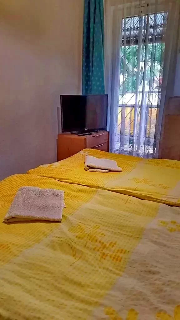 Hajdúszoboszló Szállás | Apartmanház (K0939-25) A kép szerzői jogvédelem alatt állhat. Javasolt a kapcsolatfelvétel a jog tulajdonossal.