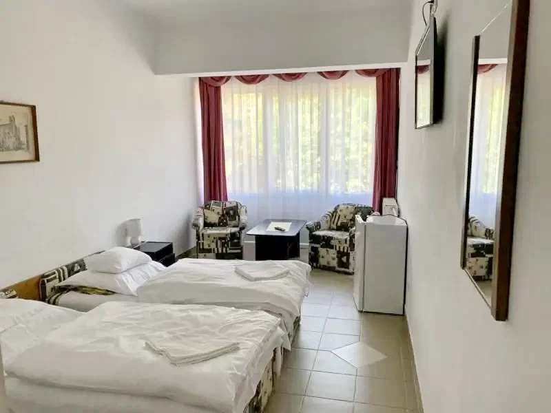 Hajdúszoboszló Szállás | Motel (K0167-5) A kép szerzői jogvédelem alatt állhat. Javasolt a kapcsolatfelvétel a jog tulajdonossal.