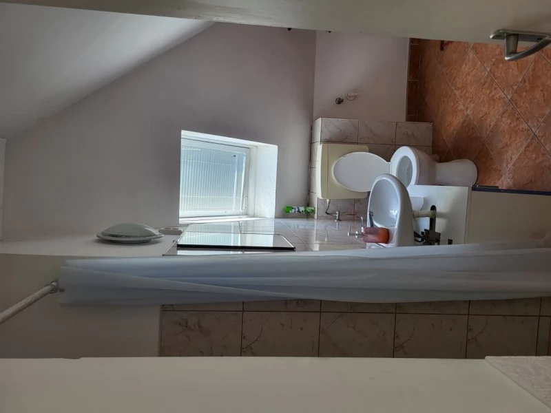 Jula Cazare | Sat de vacanță (K0120-10) Imaginea poate fi supusă drepturilor de autor. Se recomandă contactarea titularului drepturilor.