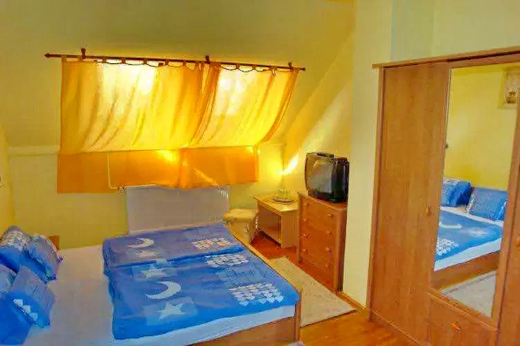  Cazare | Motel (K0852-5) Imaginea poate fi supusă drepturilor de autor. Se recomandă contactarea titularului drepturilor.