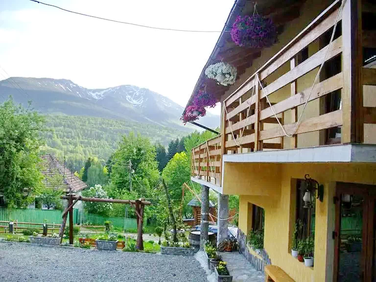 Borșa Cazare | Motel (K1229-17) Imaginea poate fi supusă drepturilor de autor. Se recomandă contactarea titularului drepturilor.