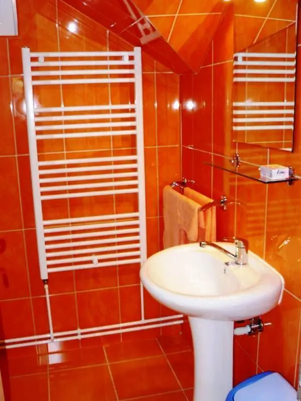 Lunca de Sus Cazare | Motel (K1265-11) Imaginea poate fi supusă drepturilor de autor. Se recomandă contactarea titularului drepturilor.