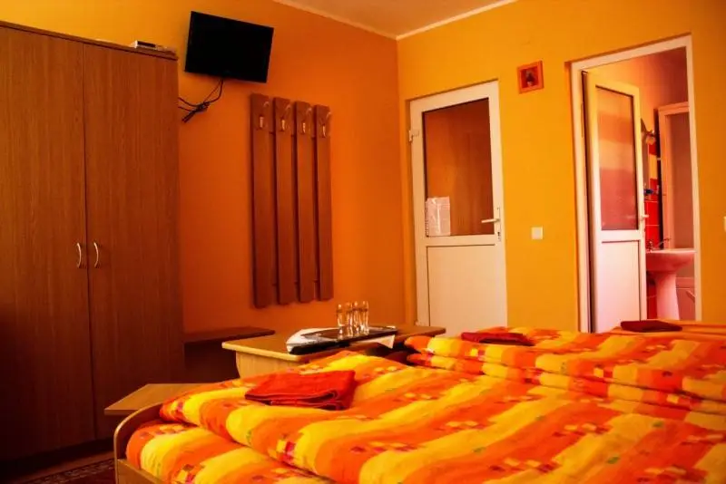 Gyimesfelsőlok Szállás | Motel (K1265-15) A kép szerzői jogvédelem alatt állhat. Javasolt a kapcsolatfelvétel a jog tulajdonossal.