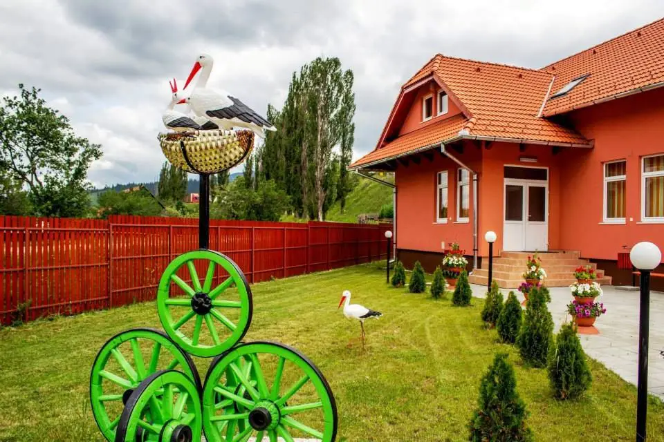 Gyimesfelsőlok Szállás | Motel (K1265-29) A kép szerzői jogvédelem alatt állhat. Javasolt a kapcsolatfelvétel a jog tulajdonossal.