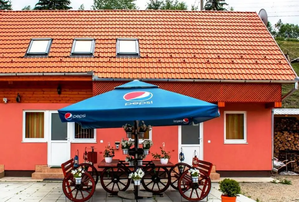 Gyimesfelsőlok Szállás | Motel (K1265-31) A kép szerzői jogvédelem alatt állhat. Javasolt a kapcsolatfelvétel a jog tulajdonossal.