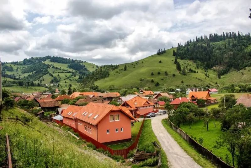 Gyimesfelsőlok Szállás | Panzió (K1265-33) A kép szerzői jogvédelem alatt állhat. Javasolt a kapcsolatfelvétel a jog tulajdonossal.