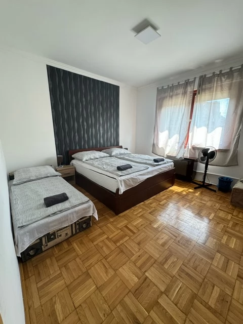 Szállás Hajdúszoboszló / Zoya Apartman. A kép szerzői jogvédelem alatt állhat. Javasolt a kapcsolatfelvétel a jog tulajdonossal.