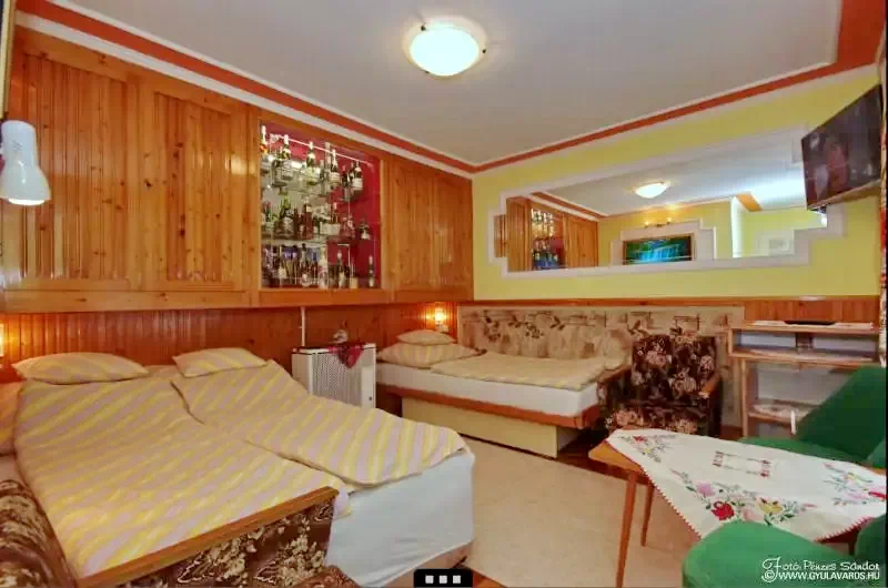 Jula Cazare | Bungalow (K0691-3) Imaginea poate fi supusă drepturilor de autor. Se recomandă contactarea titularului drepturilor.