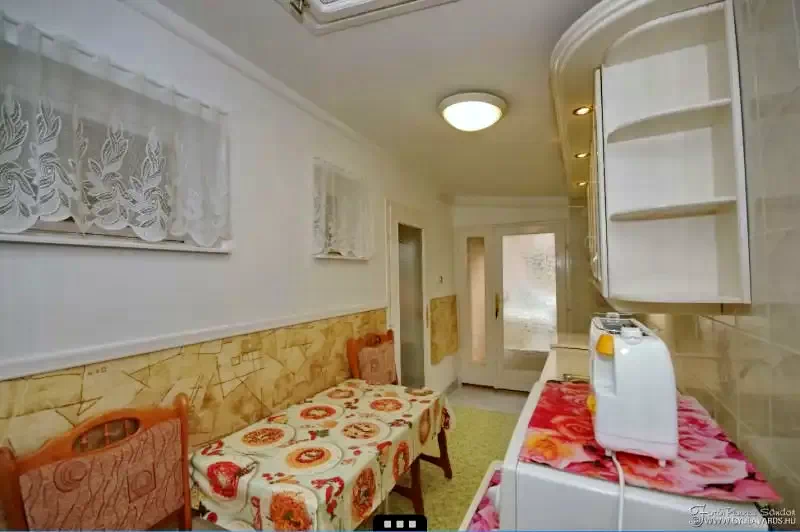 Jula Cazare | Apartament (K0691-6) Imaginea poate fi supusă drepturilor de autor. Se recomandă contactarea titularului drepturilor.