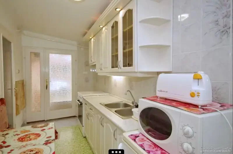 Jula Cazare | Casă de apartamente (K0691-7) Imaginea poate fi supusă drepturilor de autor. Se recomandă contactarea titularului drepturilor.