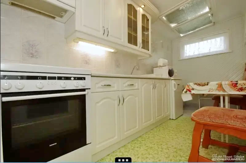 Jula Cazare | Bungalow (K0691-8) Imaginea poate fi supusă drepturilor de autor. Se recomandă contactarea titularului drepturilor.