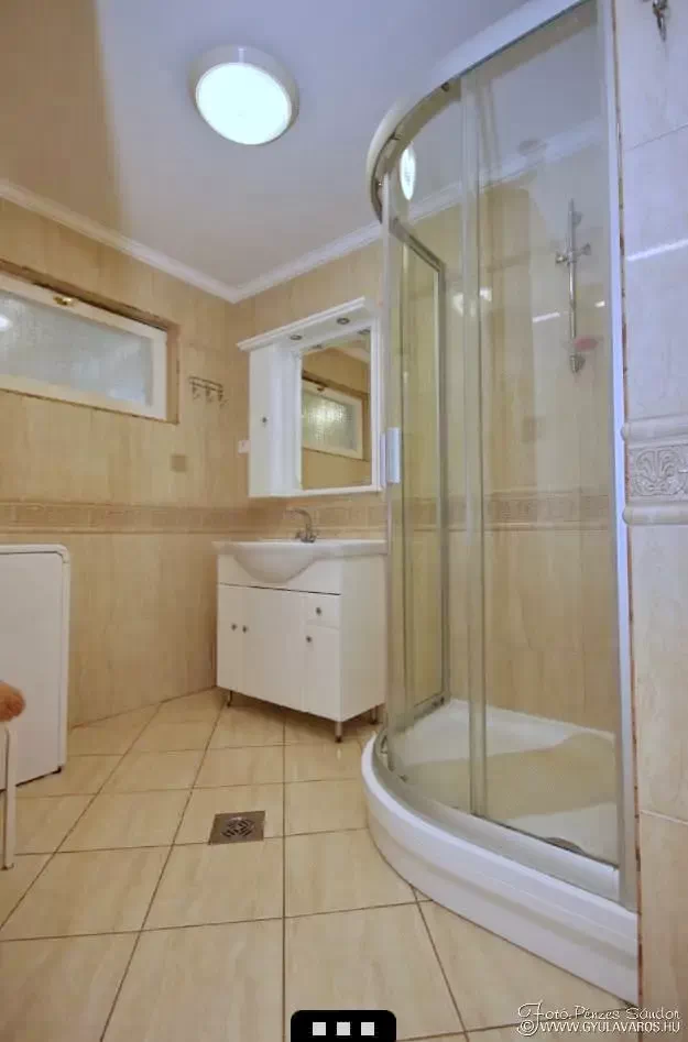 Jula Cazare | Bungalow (K0691-11) Imaginea poate fi supusă drepturilor de autor. Se recomandă contactarea titularului drepturilor.