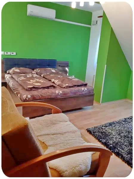  Cazare | Bungalow (K1101-35) Imaginea poate fi supusă drepturilor de autor. Se recomandă contactarea titularului drepturilor.