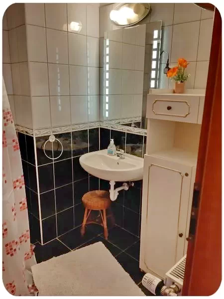 Hajdúszoboszló Szállás | Apartmanház (K1101-75) A kép szerzői jogvédelem alatt állhat. Javasolt a kapcsolatfelvétel a jog tulajdonossal.