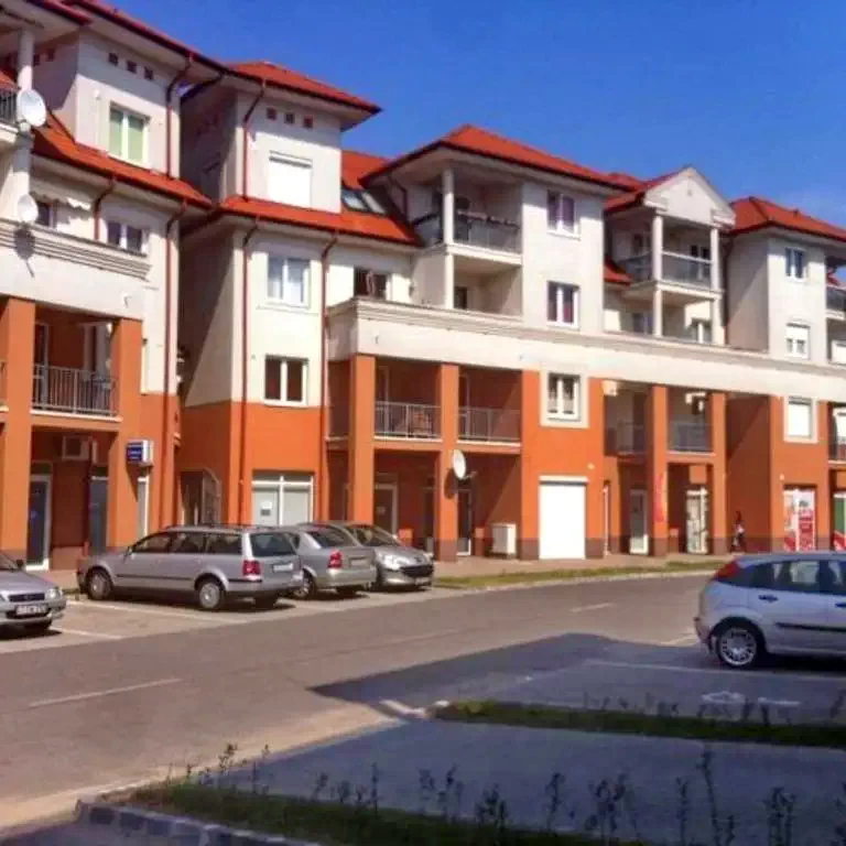  Cazare | Bungalow (K1101-81) Imaginea poate fi supusă drepturilor de autor. Se recomandă contactarea titularului drepturilor.