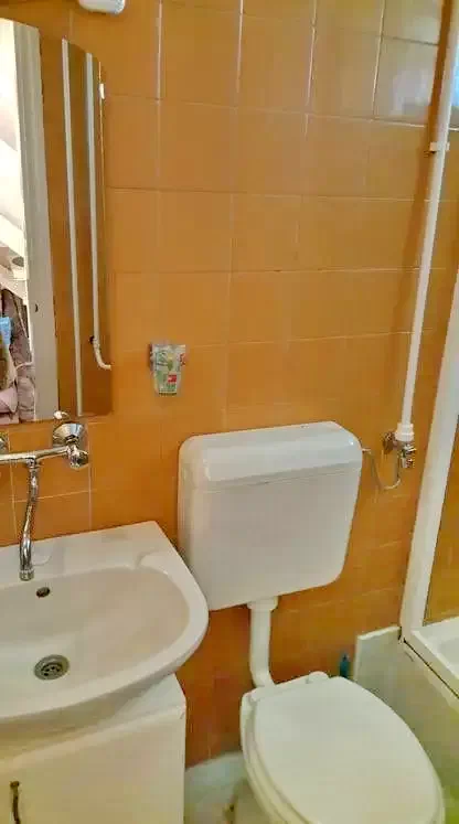 Gyula Szállás | Apartmanház (K1060-12) A kép szerzői jogvédelem alatt állhat. Javasolt a kapcsolatfelvétel a jog tulajdonossal. Gyula Szállás | Apartmanház (K1060-12) A kép szerzői jogvédelem alatt állhat. Javasolt a kapcsolatfelvétel a jog tulajdonossal.