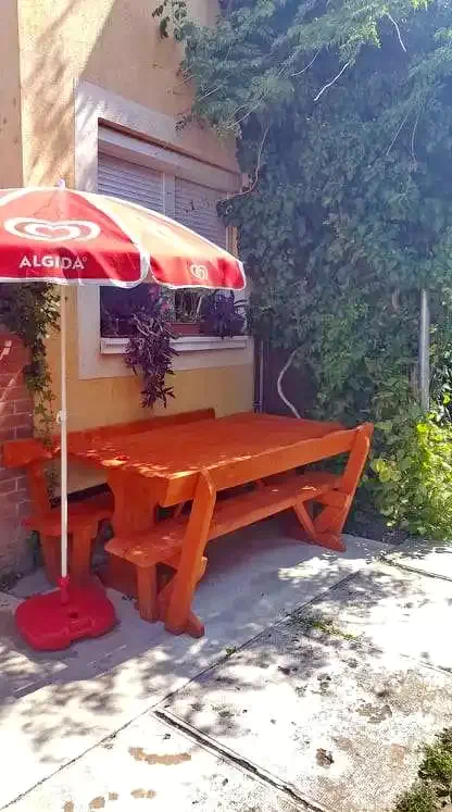 Jula Cazare | Casă de apartamente (K1060-21) Imaginea poate fi supusă drepturilor de autor. Se recomandă contactarea titularului drepturilor.